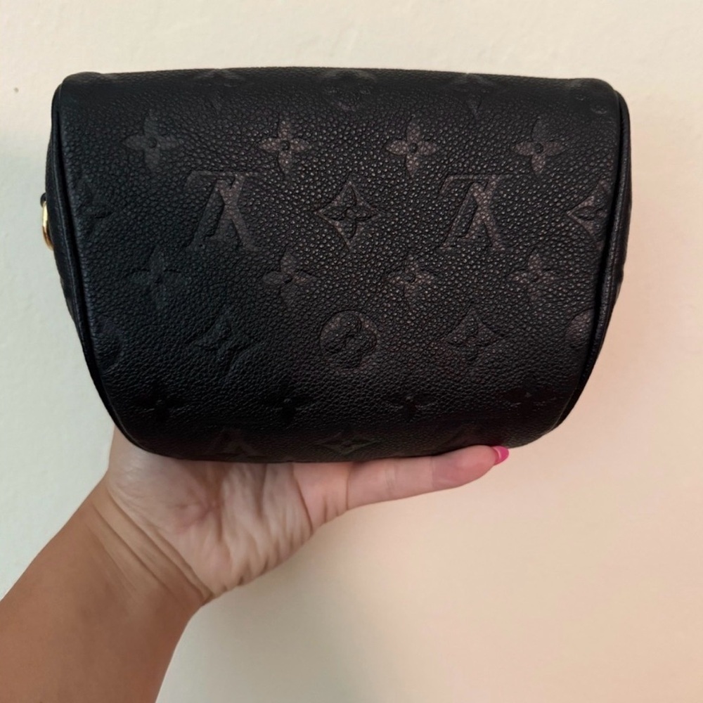 Louis Vuitton Mini Bum Bag in Black - Picture 2 of 9